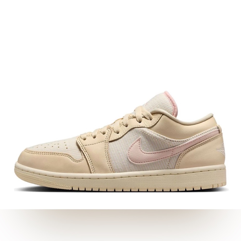 Nike Air Jordan 1 Retro Low Women's SE Linen Muslin Sail Pink Size 6 EUC